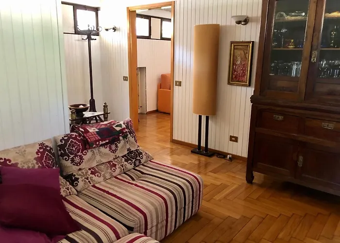 La Menaresta Quiet & Relax Near Bellagio Apartment