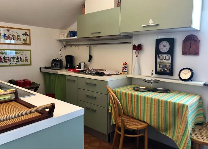 La Menaresta Quiet & Relax Near Bellagio Apartment *